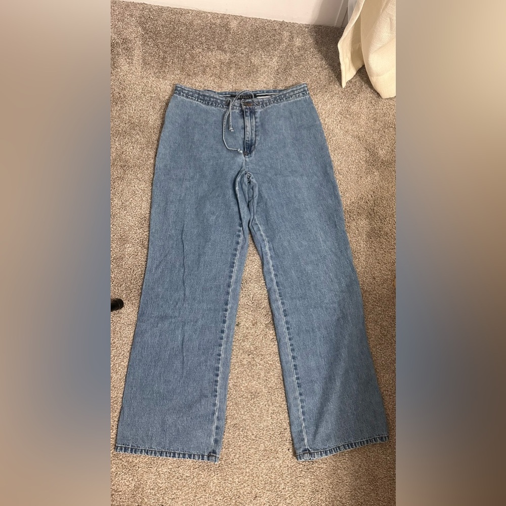 Large ( fits like a 12) vintage laundry jeans